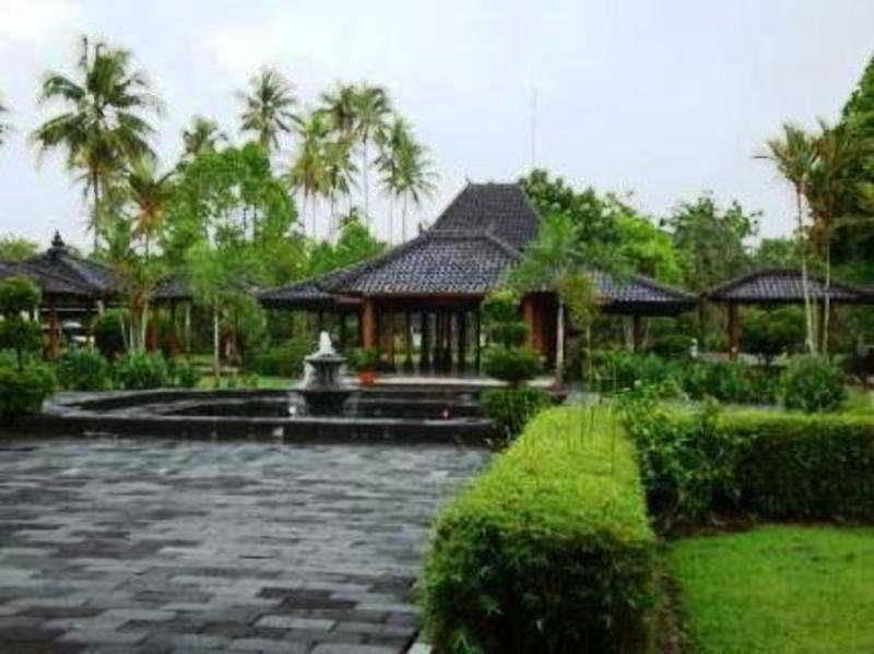 Manohara Resort Magelang Exterior foto