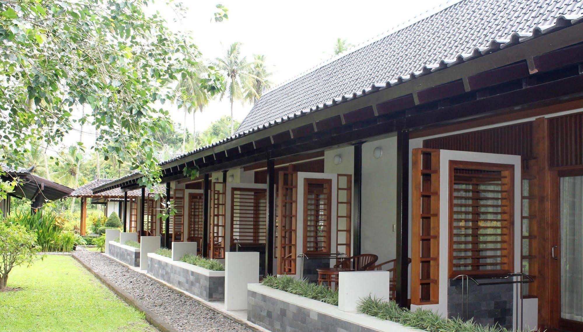 Manohara Resort Magelang Exterior foto